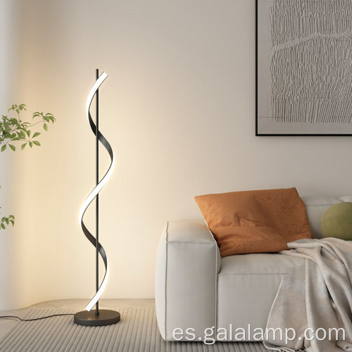 Lámpara de pie LED en espiral moderna